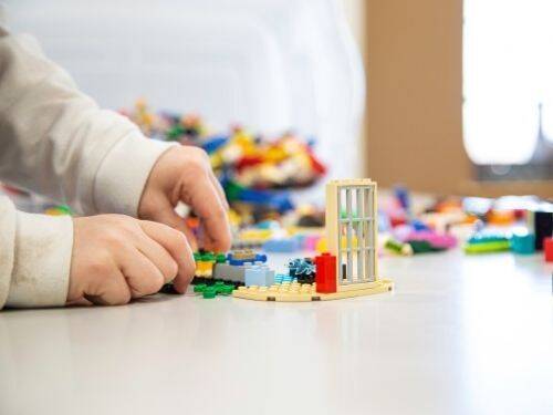 Pomysły na prezenty z klocków Lego dla wyjątkowych dzieci w Twoim życiu