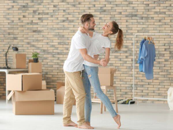 How house clearance services transform living spaces