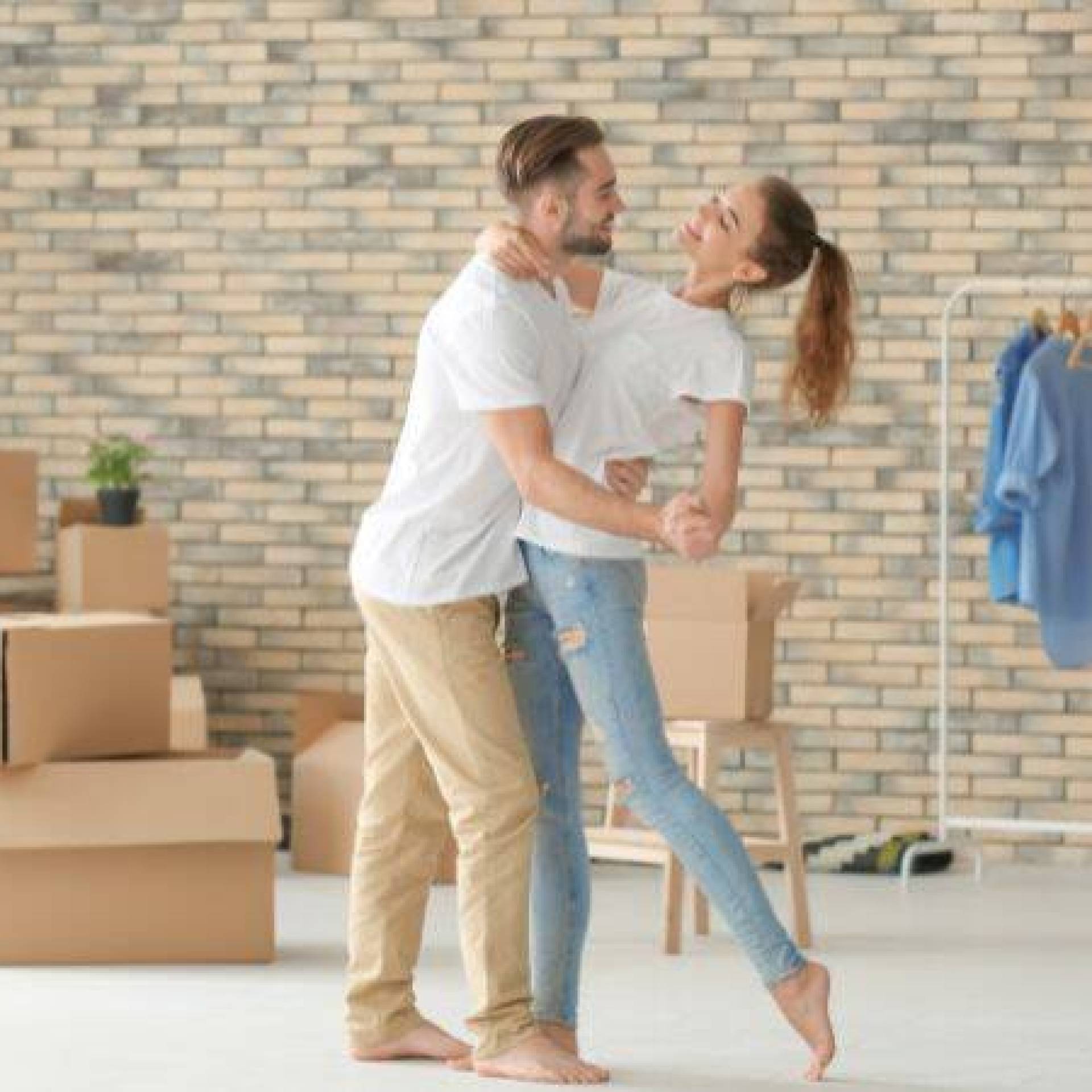 How house clearance services transform living spaces